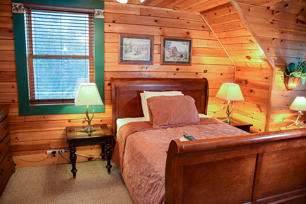 Grand Vista Lodge Cabin image 17