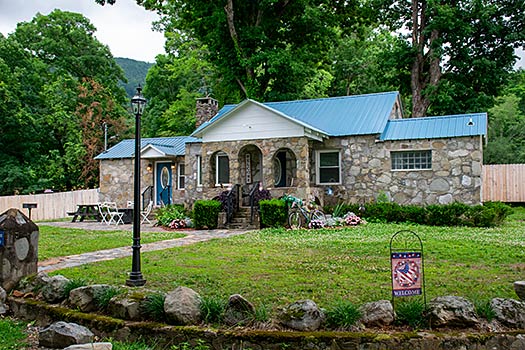 Stone Cottage on the Glen