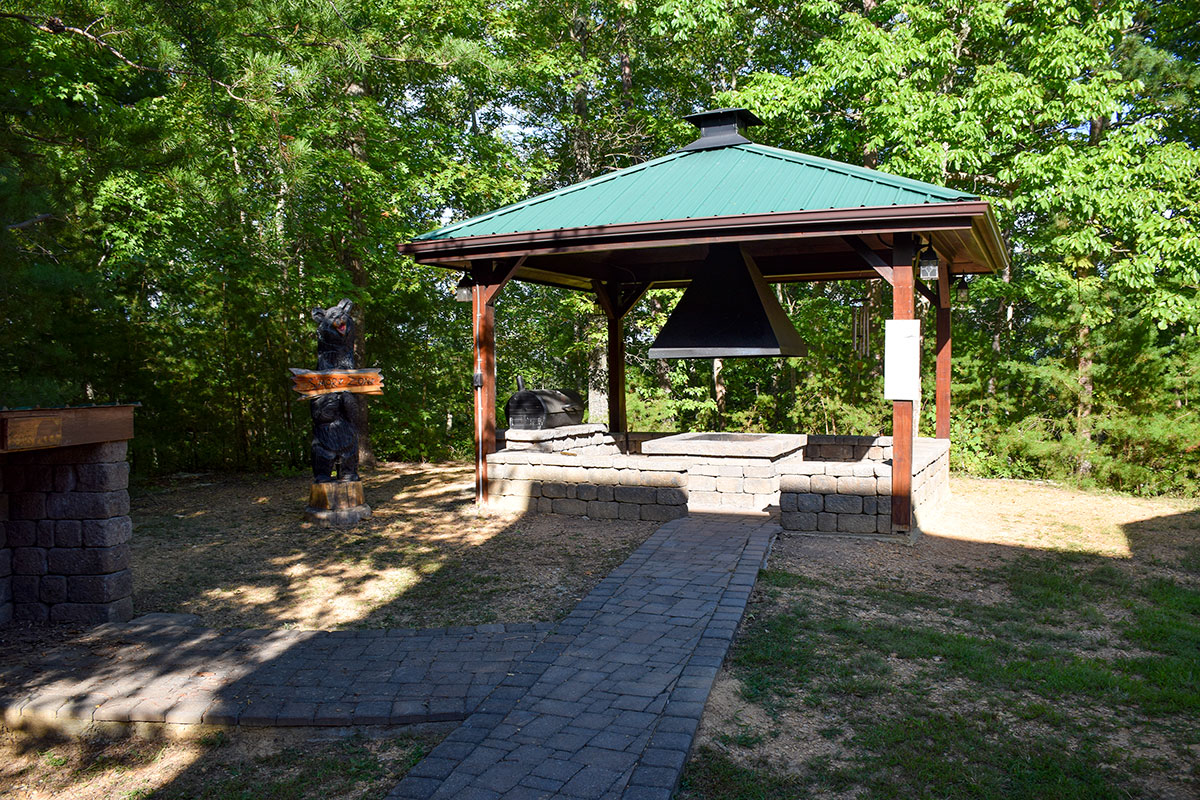 Brookstone Lodge Cabin image 60