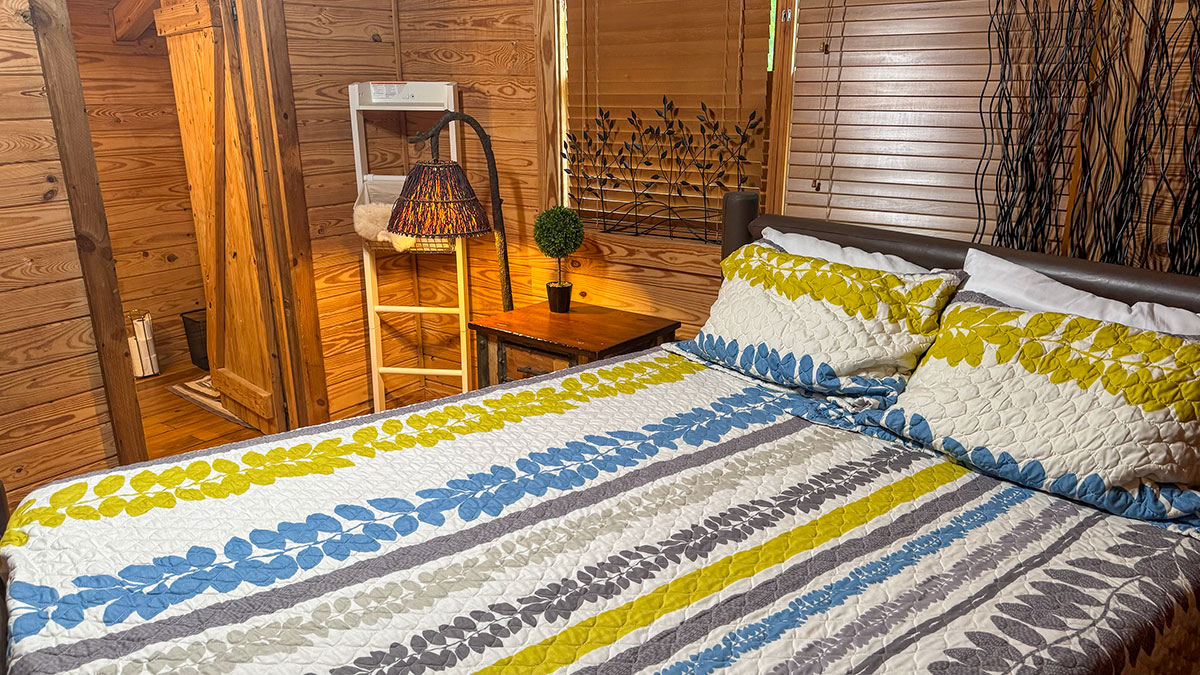 Country Hideaway Cabin image 15