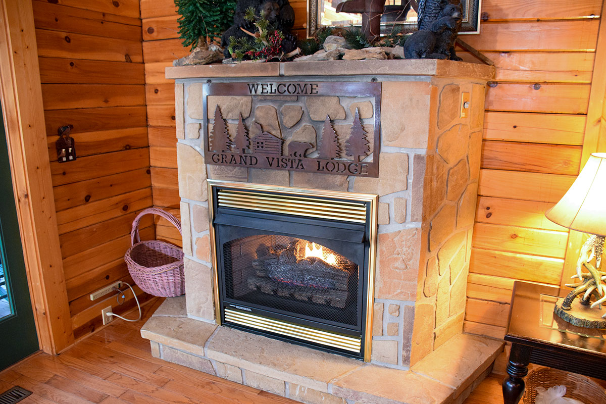 Grand Vista Lodge Cabin image 11