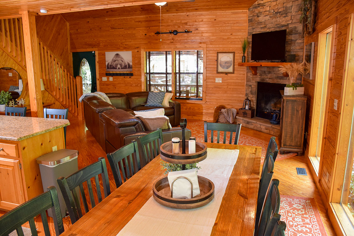 Hawk\'s Nest Cabin image 10