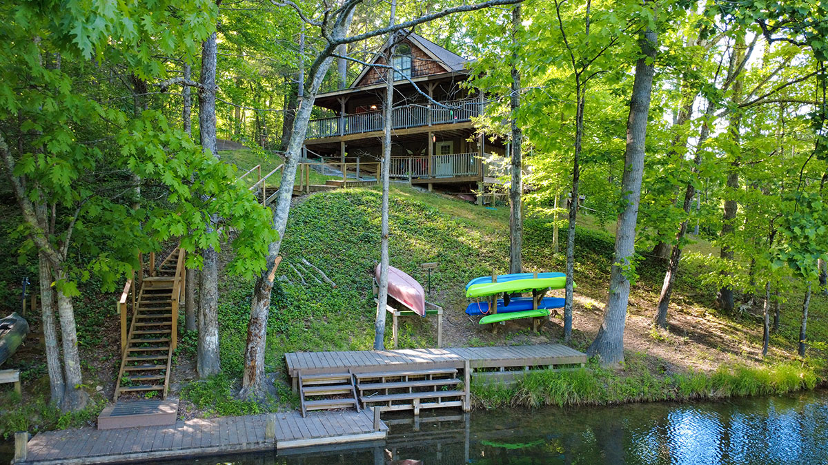 Exterior view of cabin