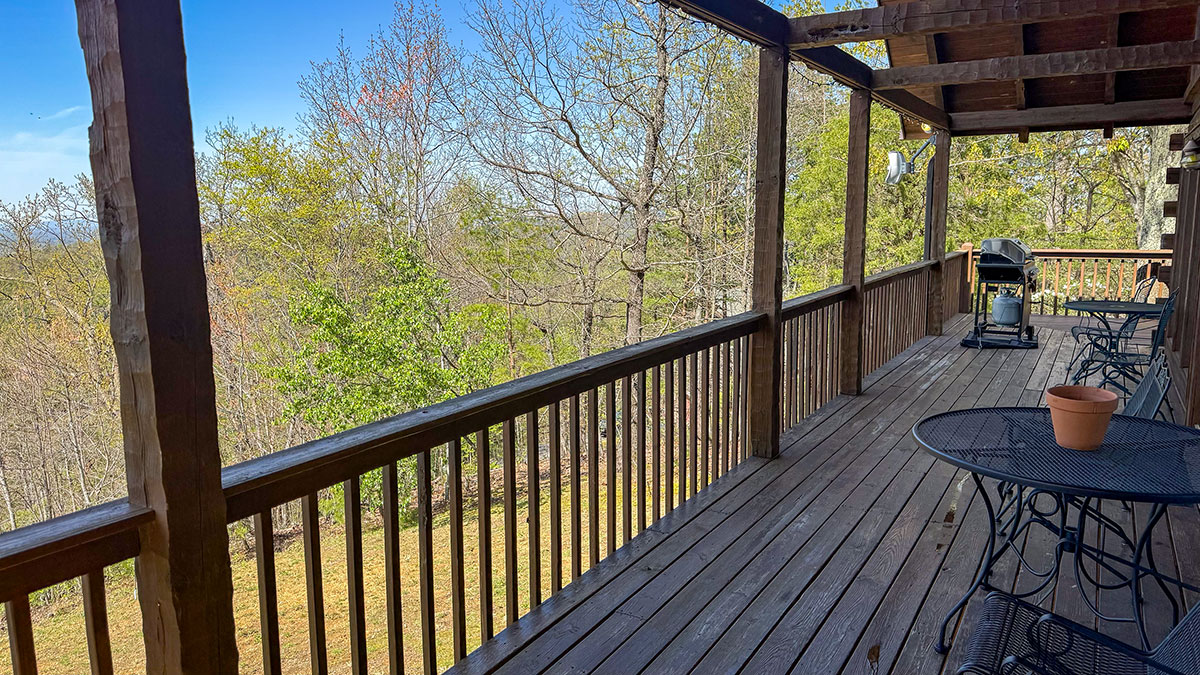 Majestic Oaks Cabin image 37