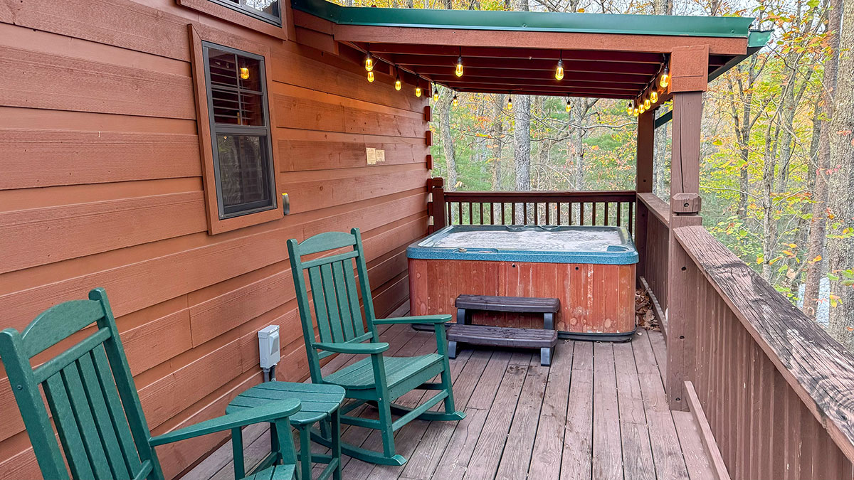 Southern Nites Cabin image 28