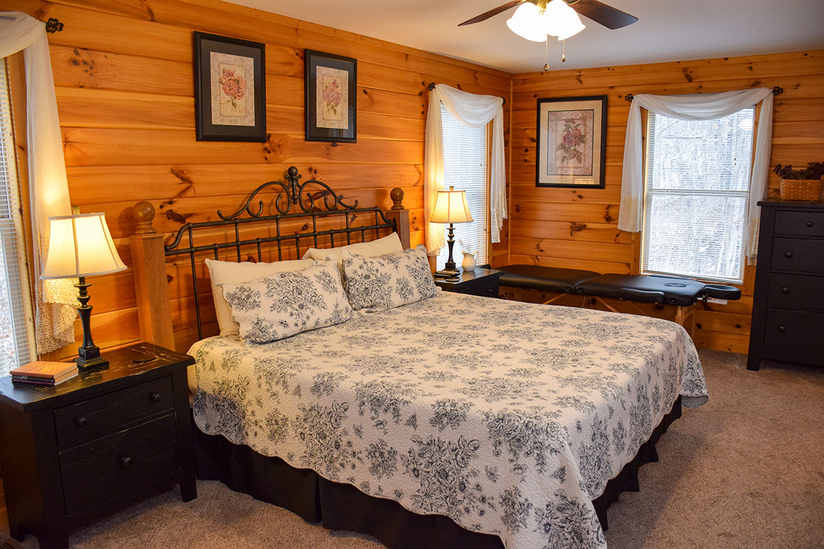 Unforgettable Cabin image 15
