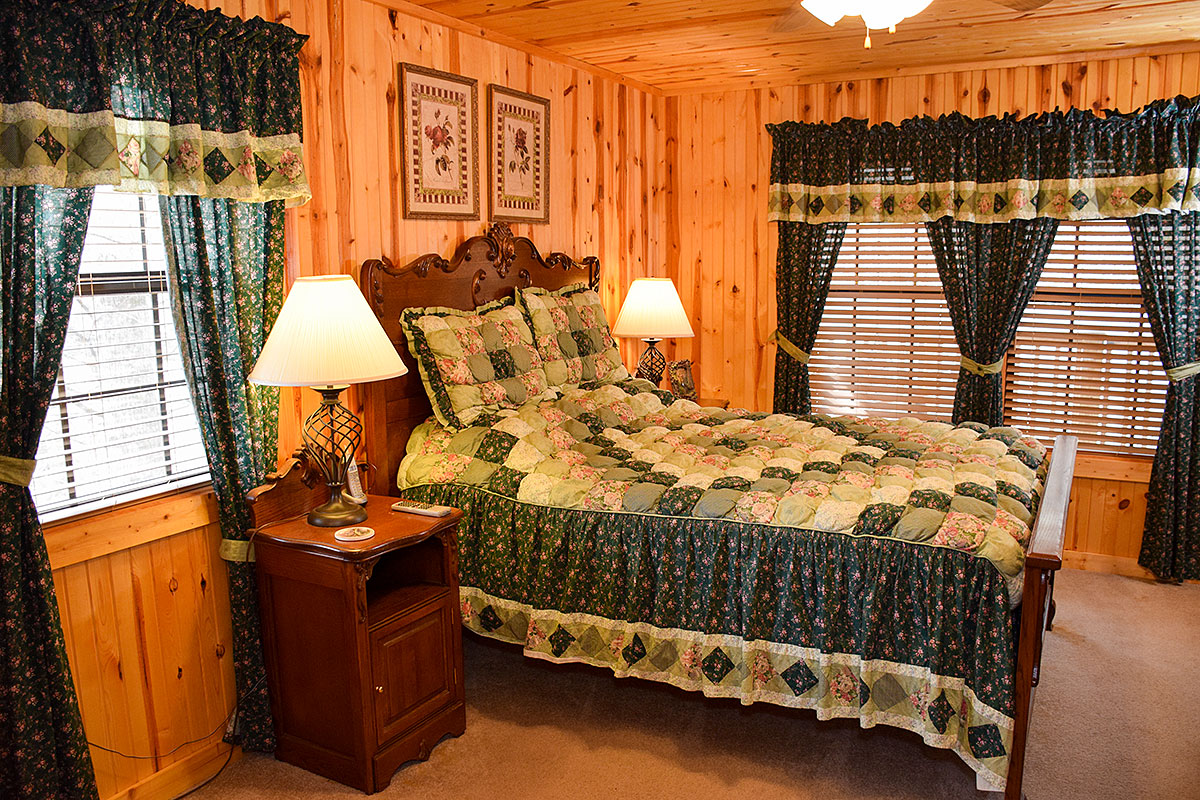 Weeks Worth Cabin image 11