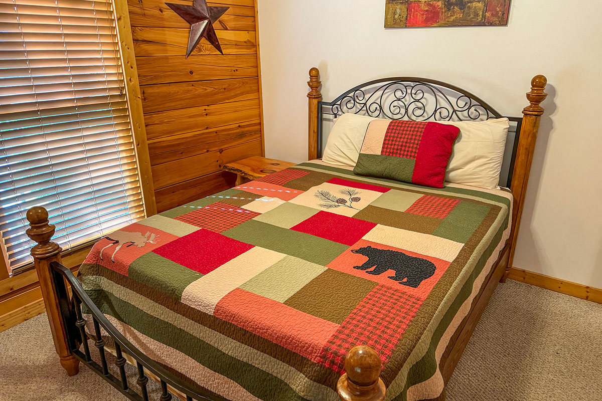 Whisperwind Cabin image 09